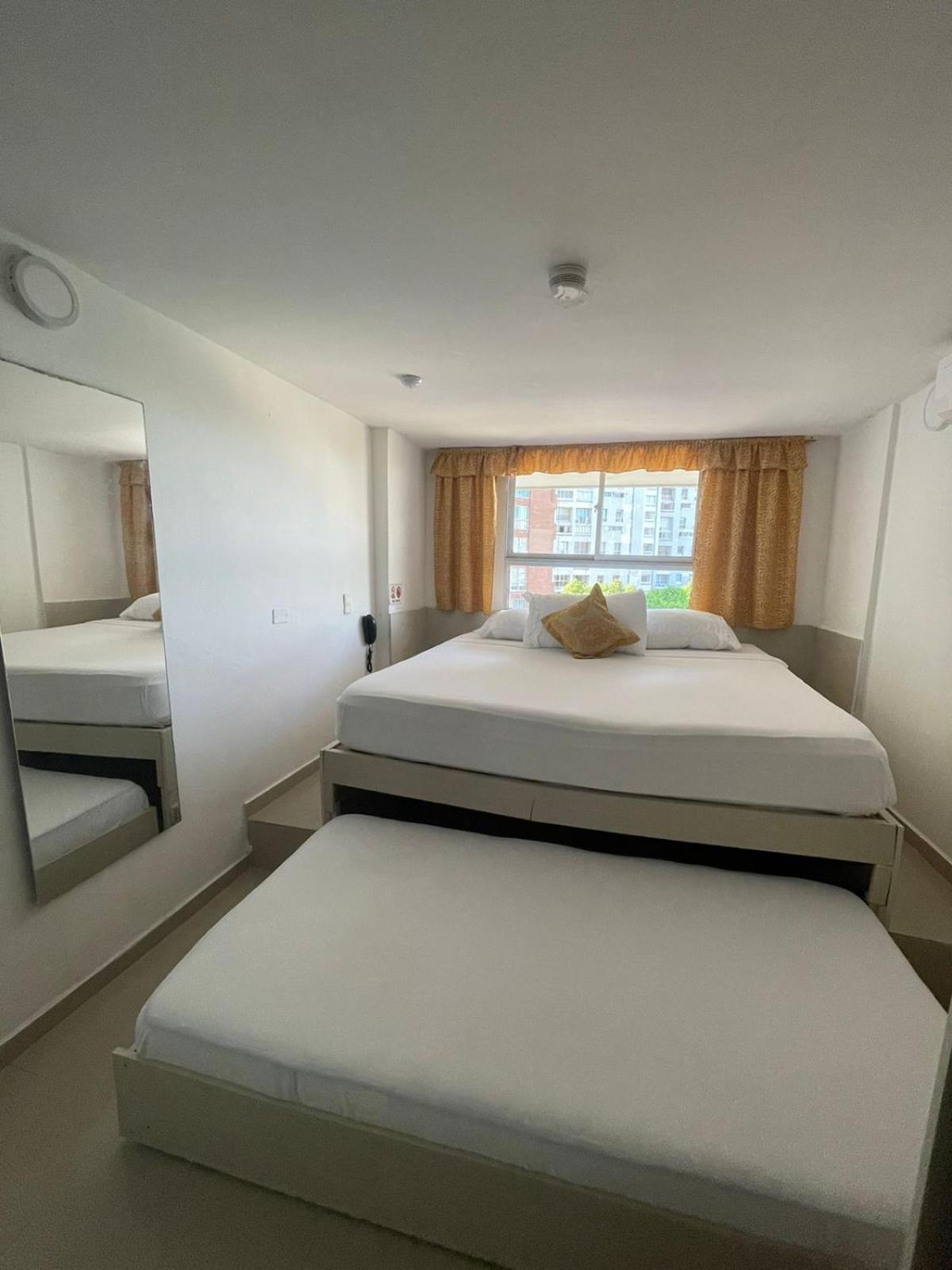 Hotel Hernandez Ctg Cartagena Luaran gambar
