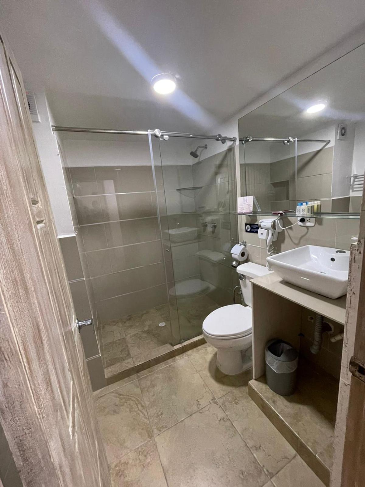 Hotel Hernandez Ctg Cartagena Luaran gambar