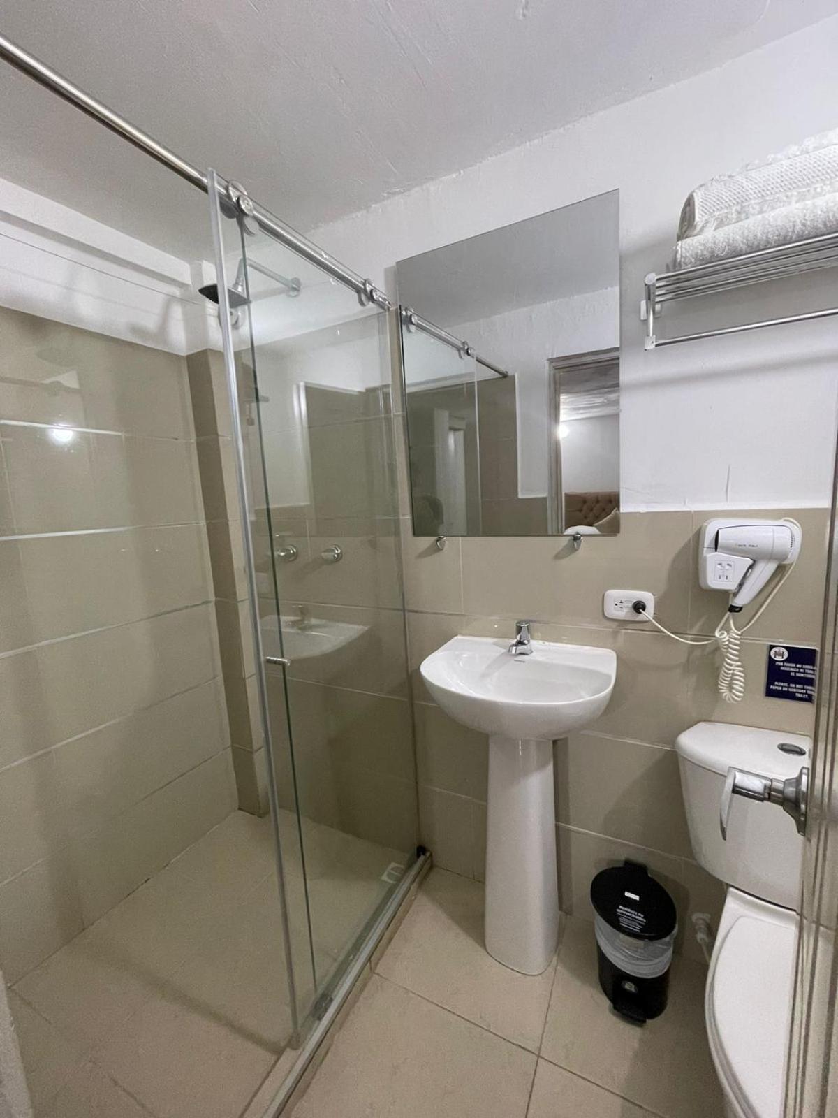 Hotel Hernandez Ctg Cartagena Luaran gambar