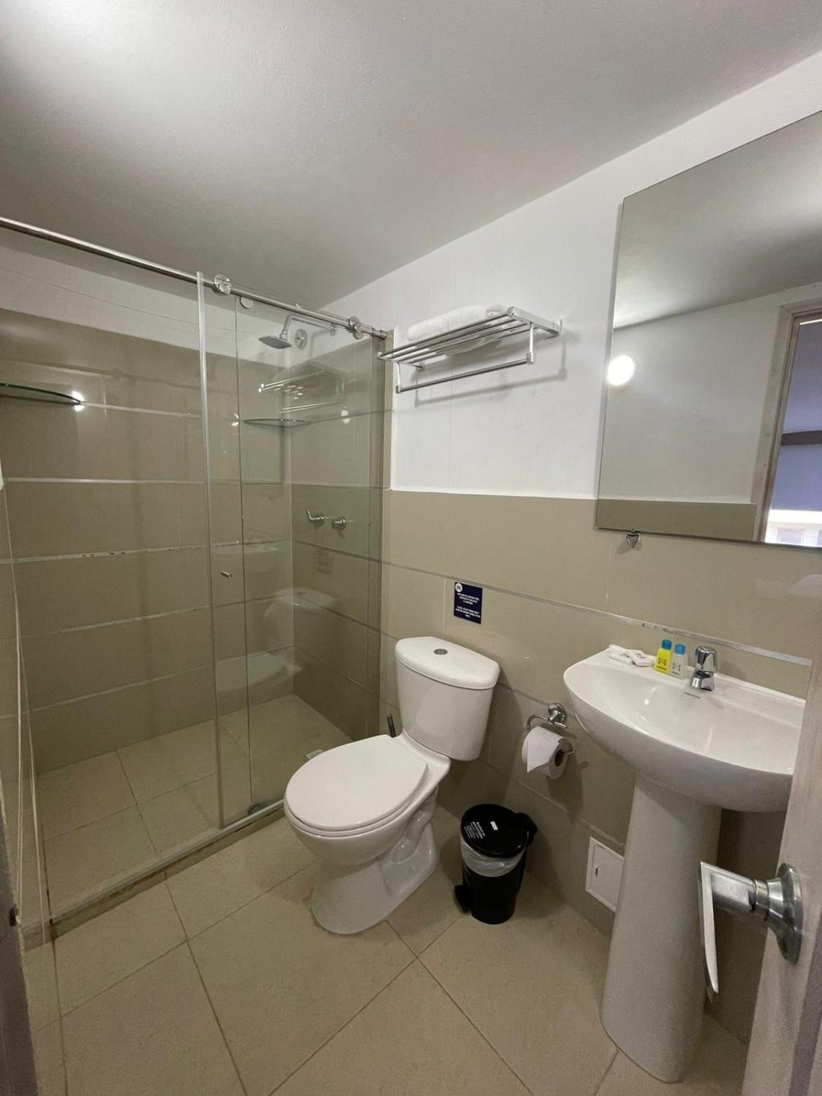 Hotel Hernandez Ctg Cartagena Luaran gambar